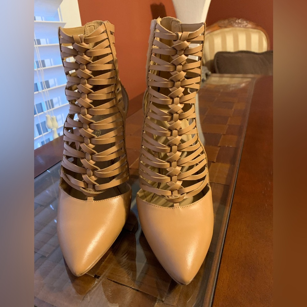 Nine West Bessy Tan Leather Bootie Size 7 - Picture 4 of 10